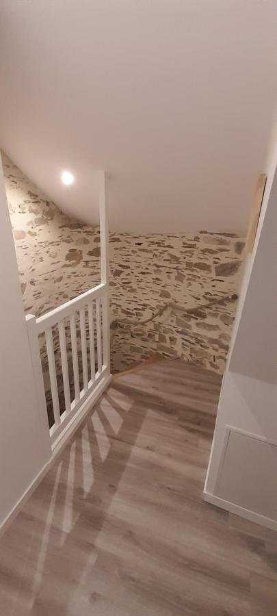 Appartement Dans Maison De 1789 Au Centre De Vitre Exteriör bild